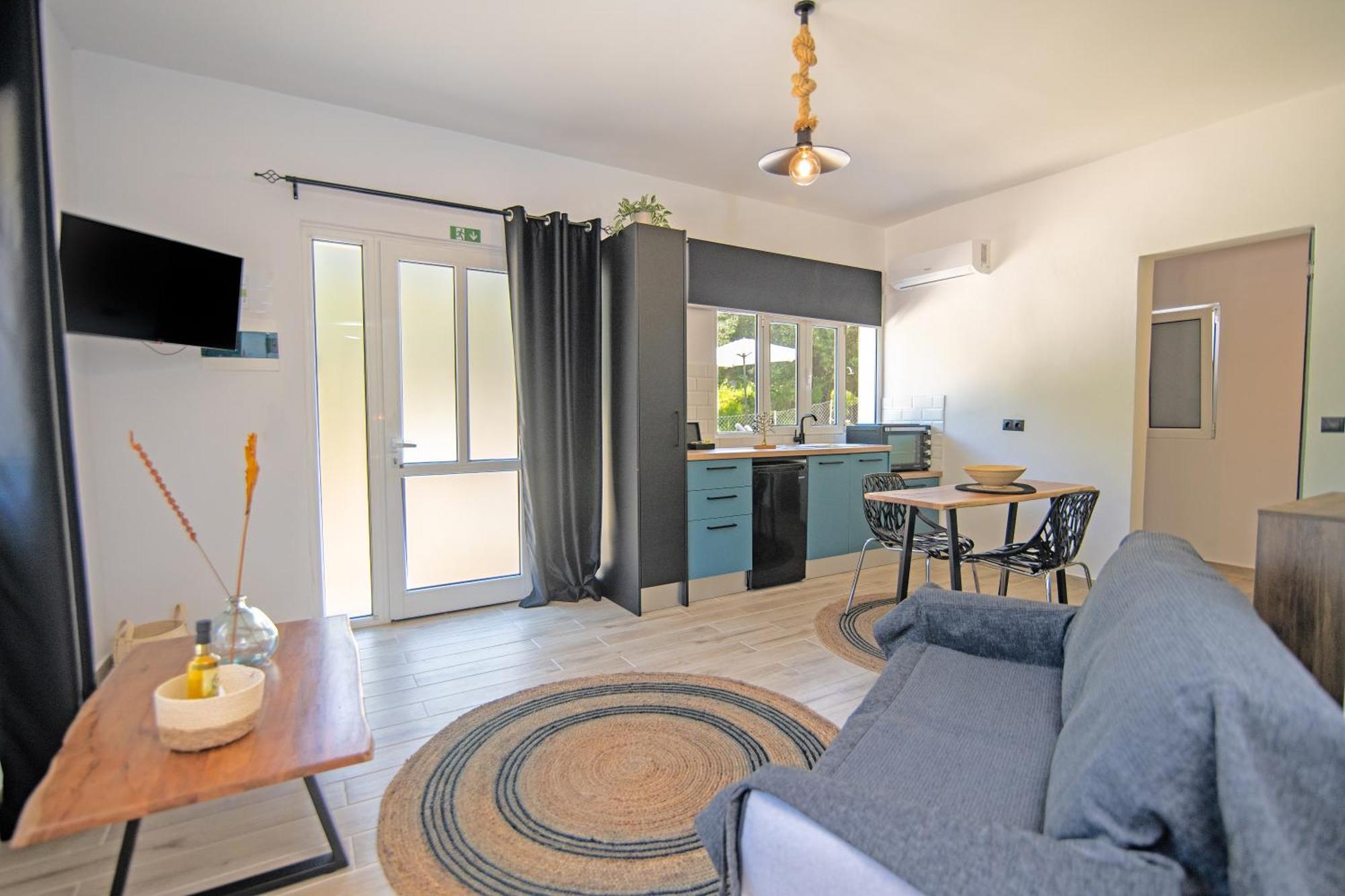 Armoniahousesuites Peritheia Exteriér fotografie